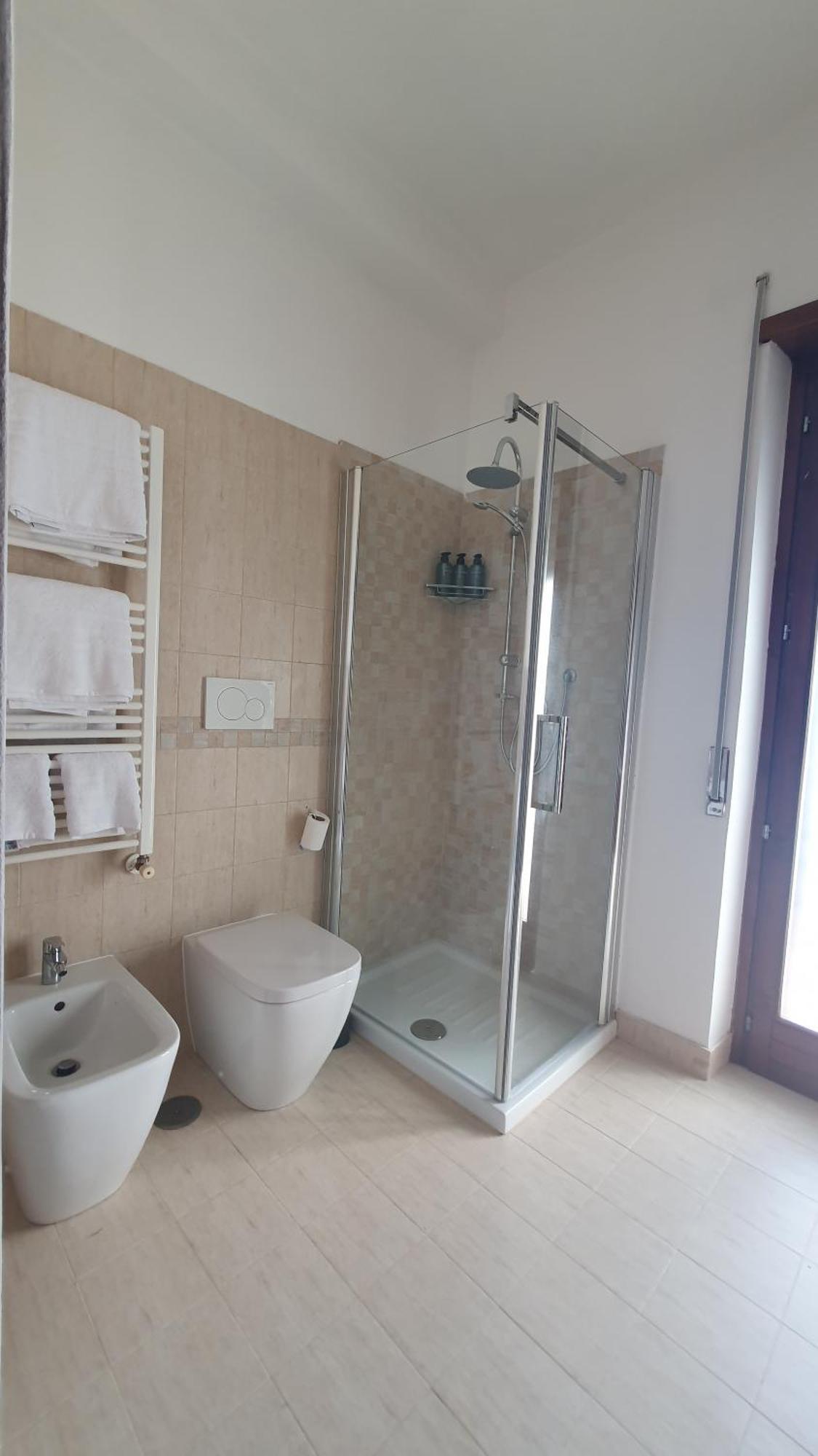 My Place Apartment ชัมปีโน ภายนอก รูปภาพ